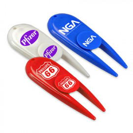 Product: Divot Repair & Ball Marker Set