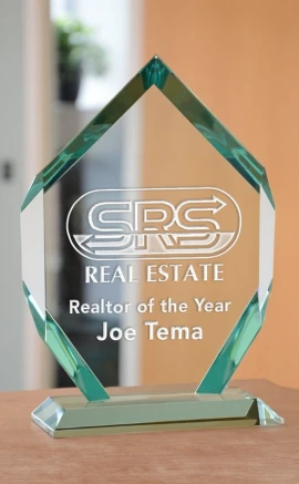 Product: Medium Mallory Award