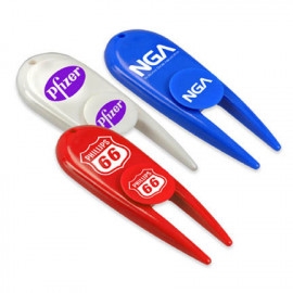 Product: Divot Repair & Ball Marker Set