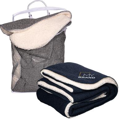 THICK NEEDLE SHERPA BLANKET