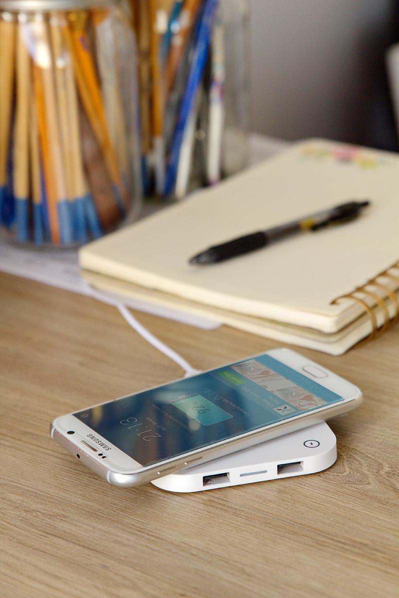 Power Deck Wireless Charger with Dual USB Ports