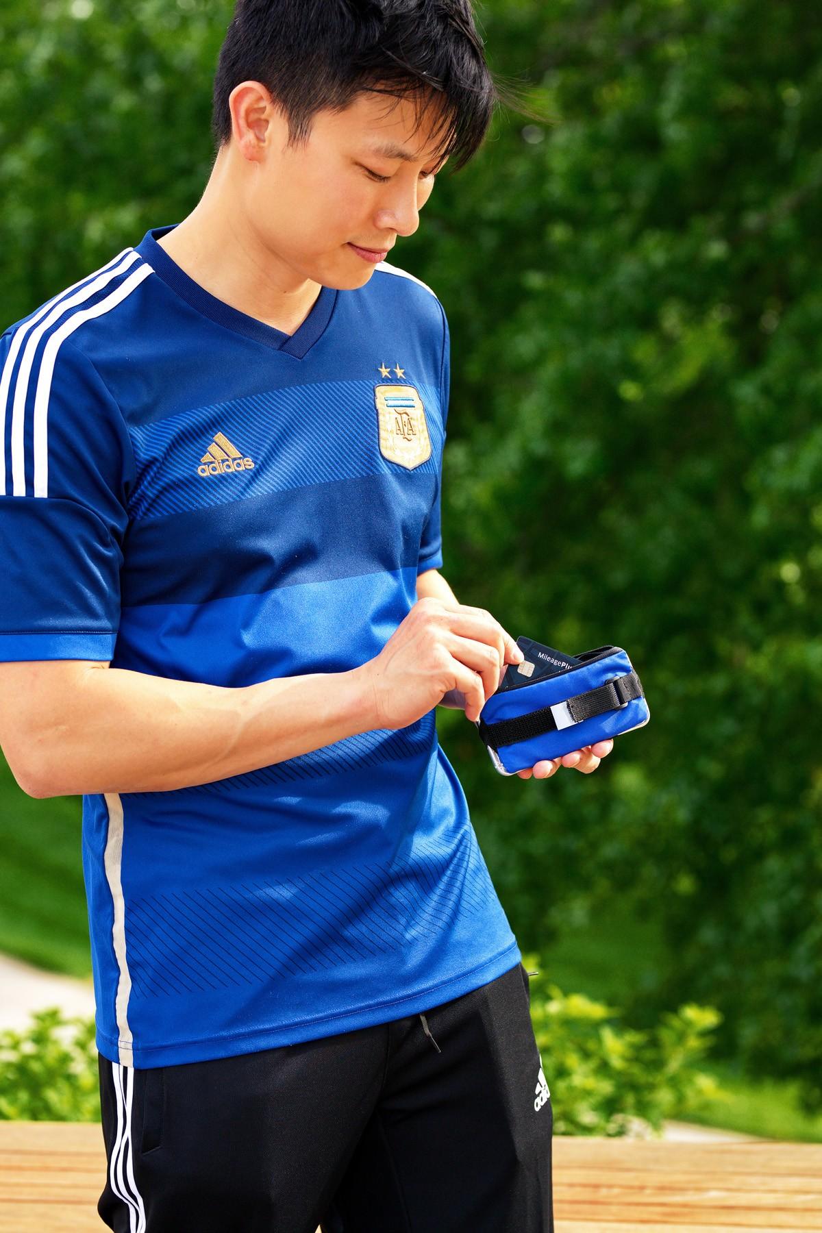 Strap 'N Go Phone Wallet with Belt Strap