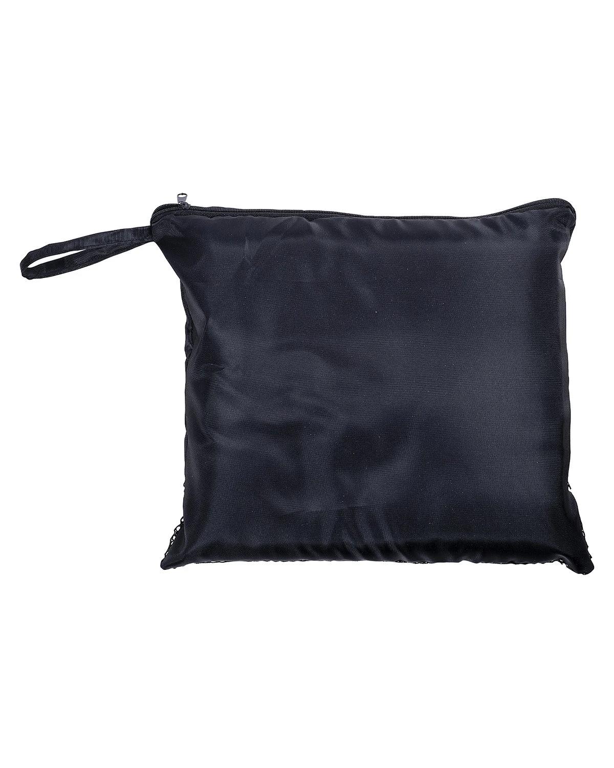 TRAVEL BLANKET IN POUCH