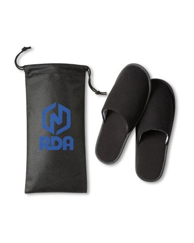TRAVEL SLIPPERS IN POUCH