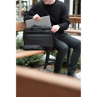Samsonite Classic Business Perfect Fit Two Gusset Computer Portfolio