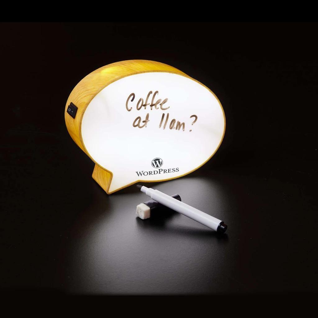 White/Woodgrain Brown