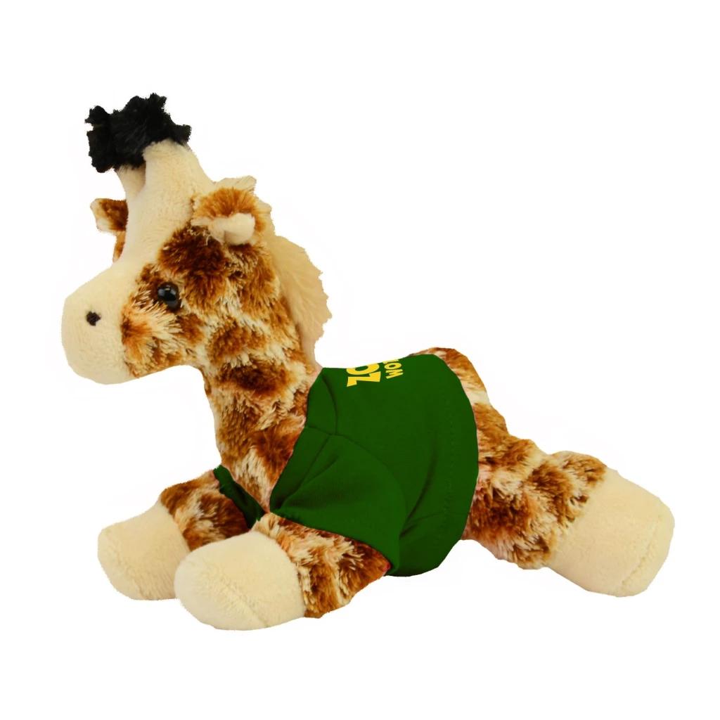 VAUR001 giraffe side view