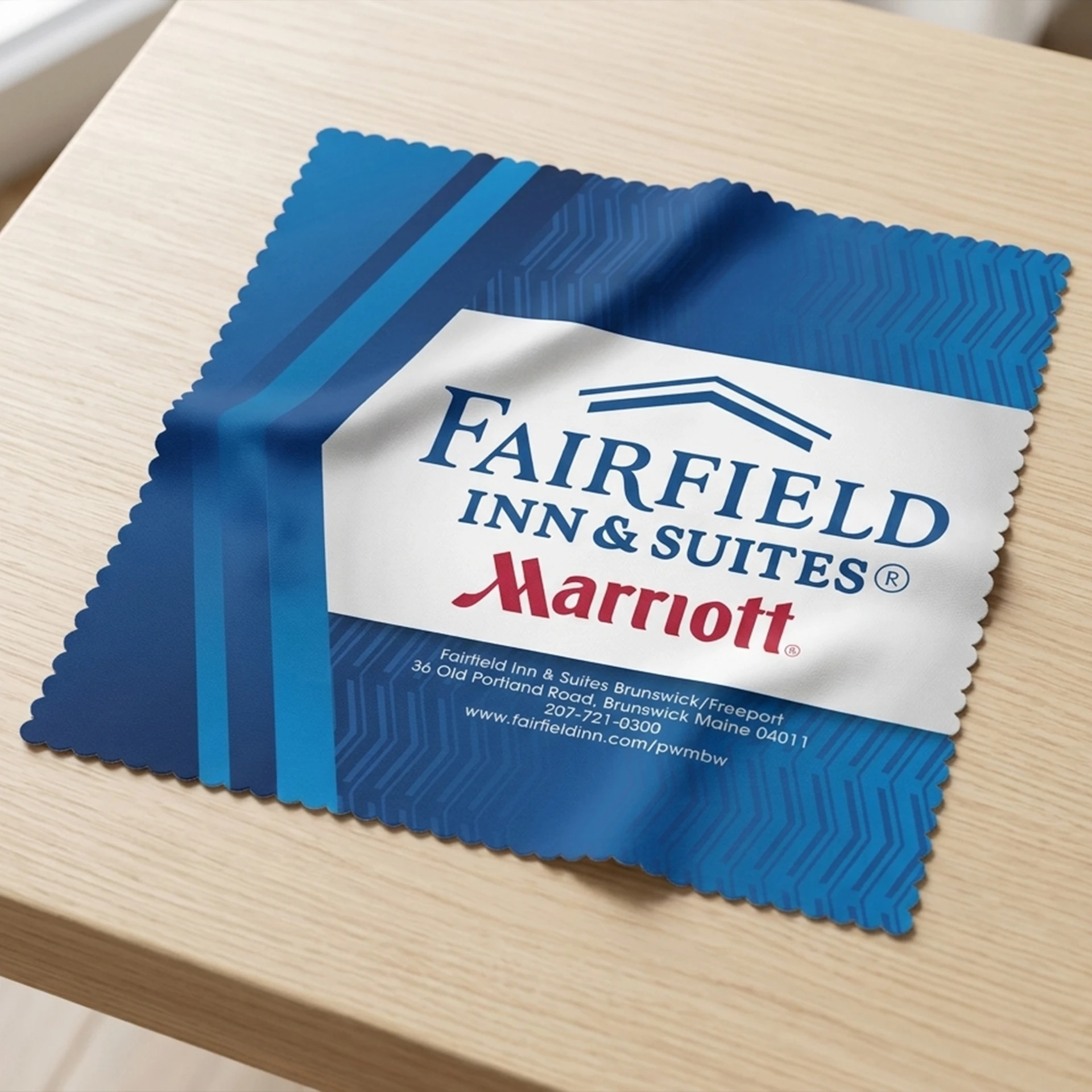 Product: Petal Edge Cloth